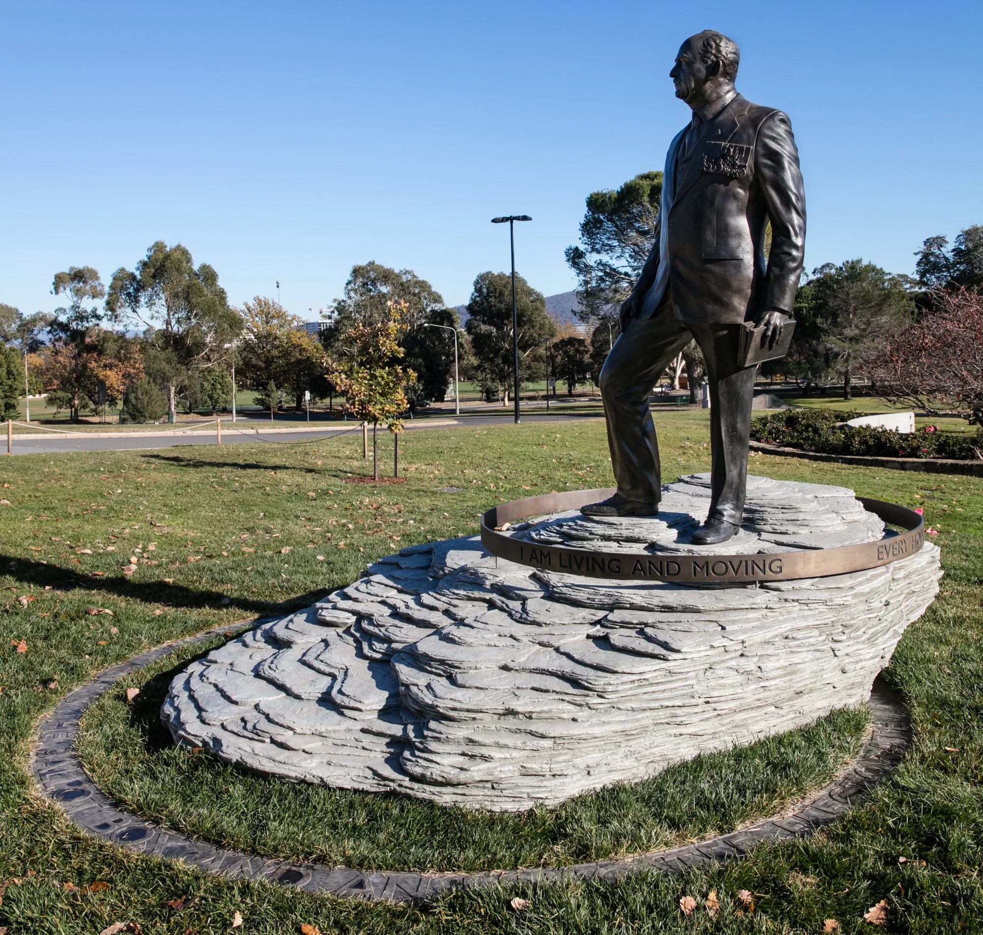 ROBB Sir John Monash Commemmorative Sculpture AWM 2018_1.jpg