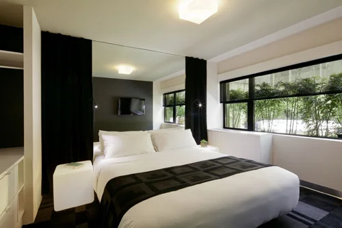 bed1Large.jpg