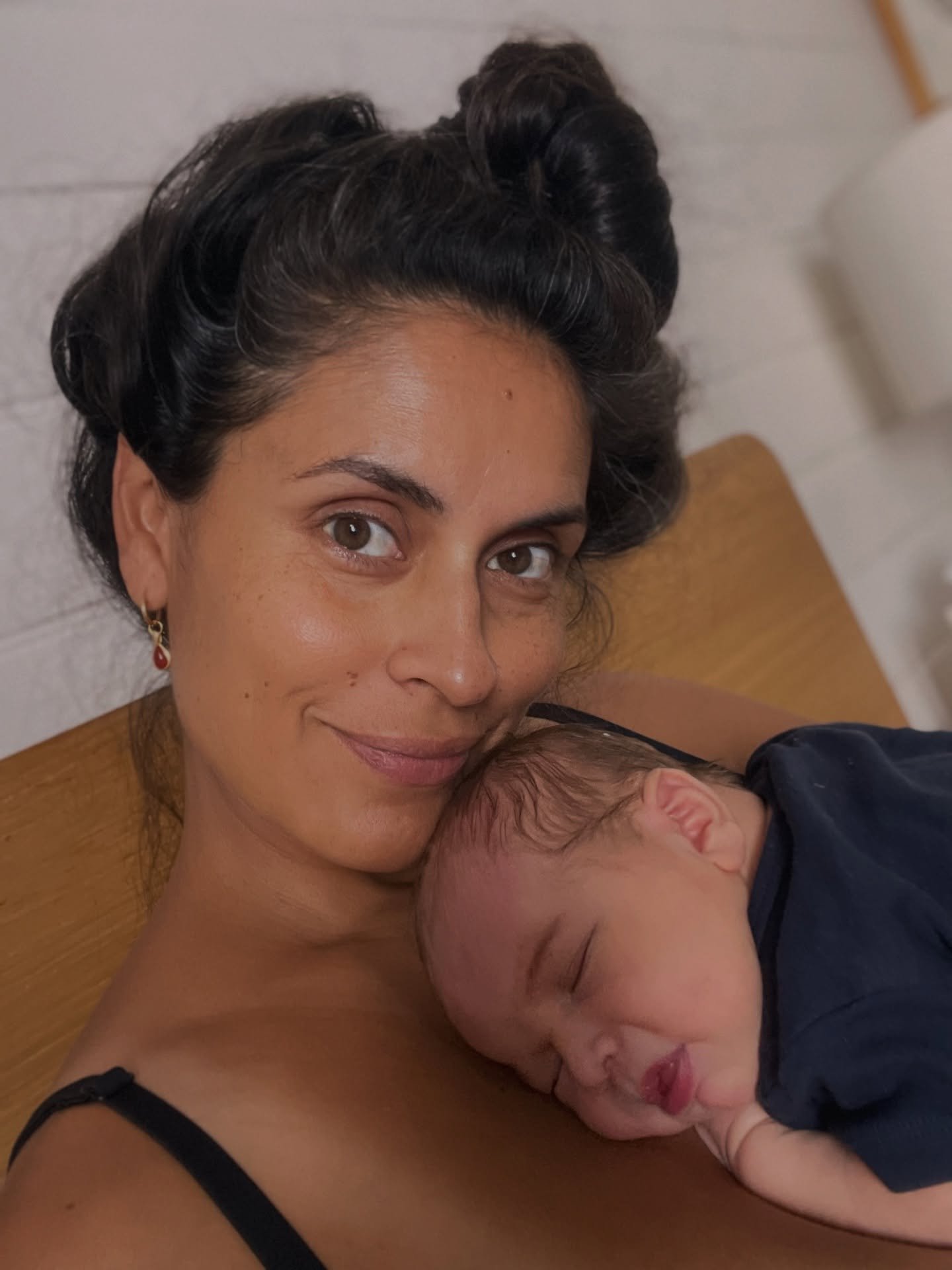 Welcome to the world my love 🌺

At 41+3 weeks our baby boy ✨Rio✨ finally made an appearance. 

Born at home, weighing 4.6kg, with the support of my amazing man @andrebowen and our wonderful midwife @lamb.libby ❤️❤️

His older brothers a d o r e him 