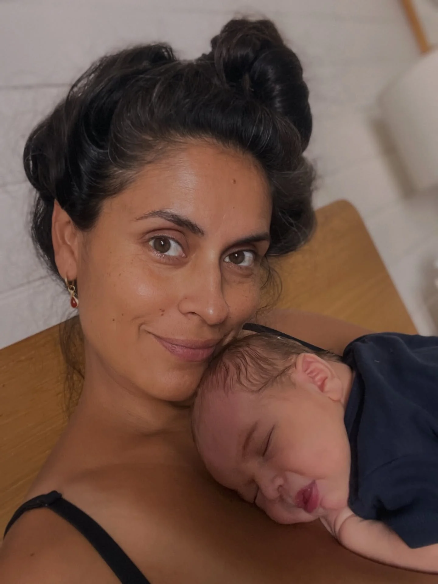 Welcome to the world my love 🌺

At 41+3 weeks our baby boy ✨Rio✨ finally made an appearance. 

Born at home, weighing 4.6kg, with the support of my amazing man @andrebowen and our wonderful midwife @lamb.libby ❤️❤️

His older brothers a d o r e him 