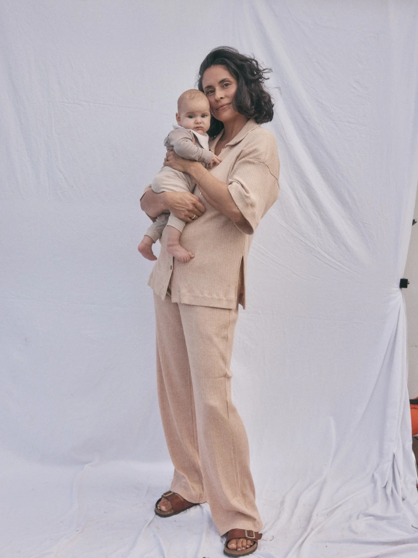 Happy Mothers Day to all my amazing fellow mamas 🌹🌹🌹 Hope you get spoiled tomorrow 🙌🏽😘

Comfiest set ever by @iamibustudio 
📷 @trevorkingphoto