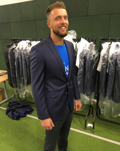 Ben Hamer all suited up.