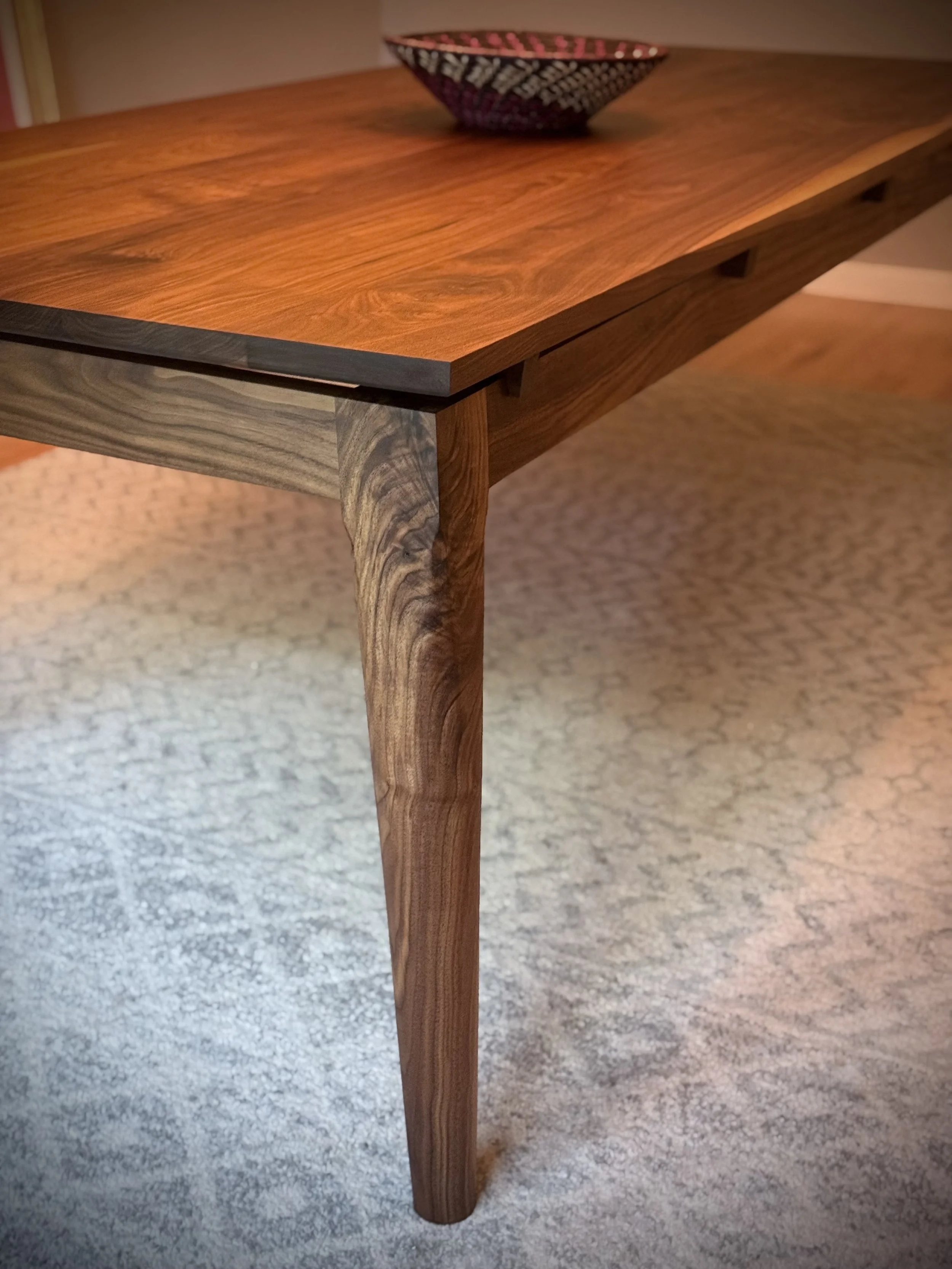 dining table 2.jpg