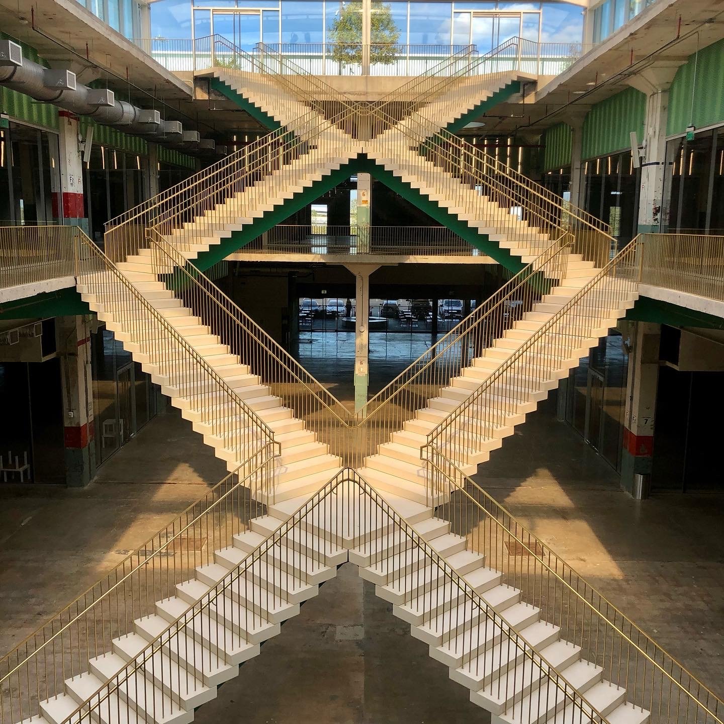 The Barbara Jordan Post Office was designed by Houston-based firm William, Morris, Crain & Anderson. Built in 1962, the property is divided - both stylistically and by function - into a New Formalist style five-story administrative building, a t