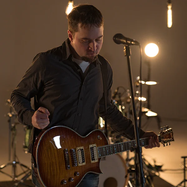 Wedding and Event Cover Band Toledo, Ohio — The Red Carpet Crashers Wedding and Event Cover