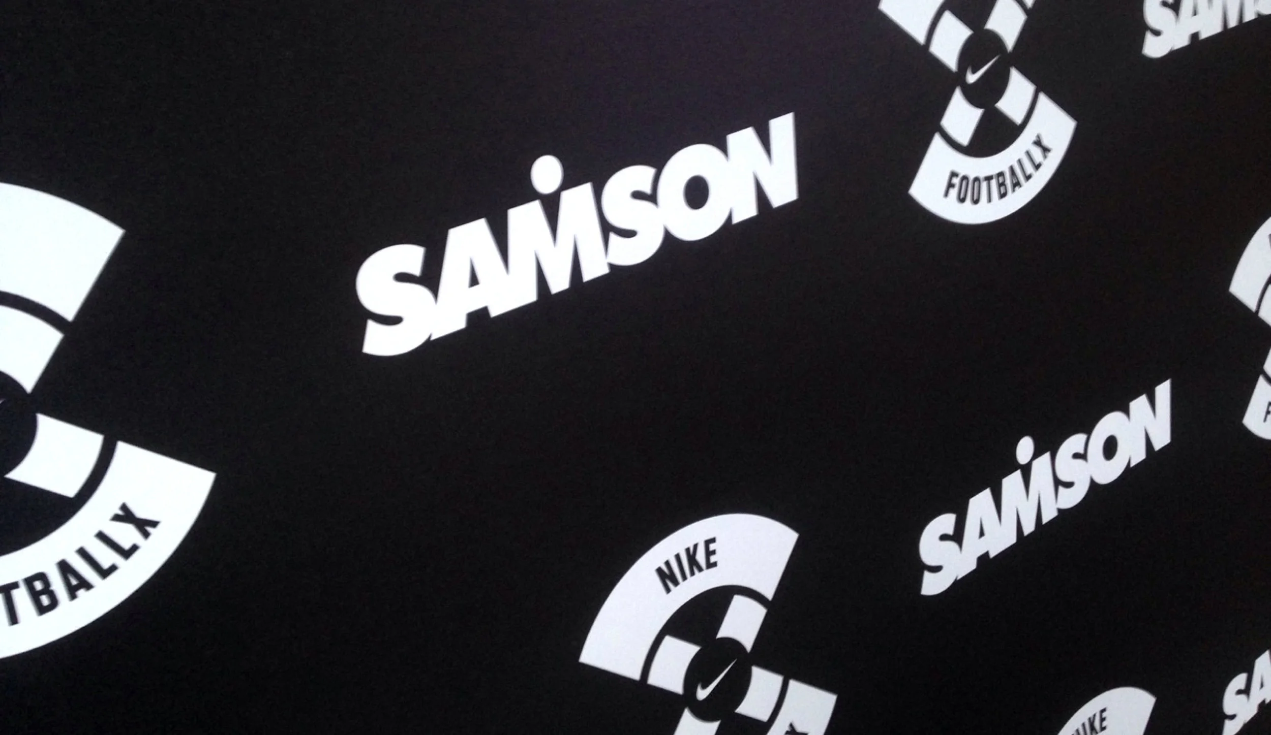 SAMSON MAG PRES11.jpg