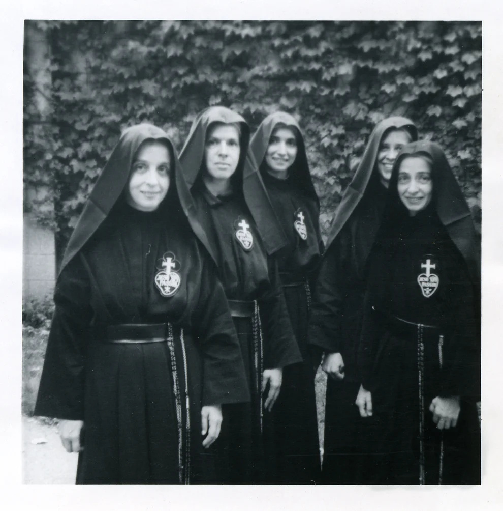 5 sisters by the wall.jpg