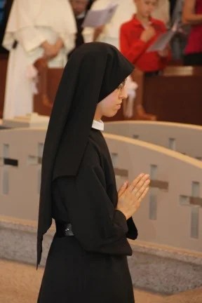 NunAncientConsecrationofVirginsblog
