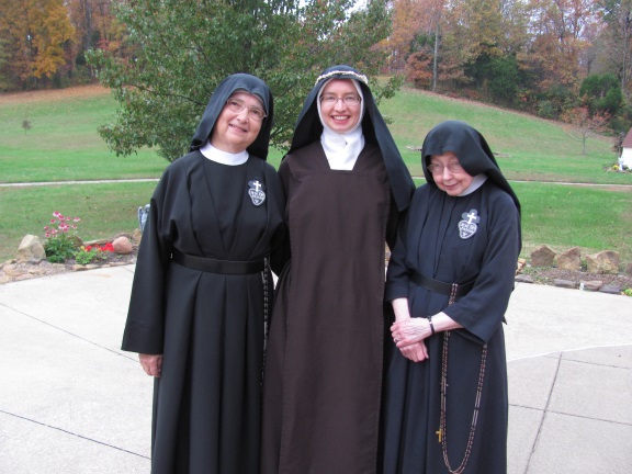 sttheresewithtwocpnuns2014.jpg