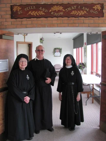 Passionist Nuns Growing in Communion