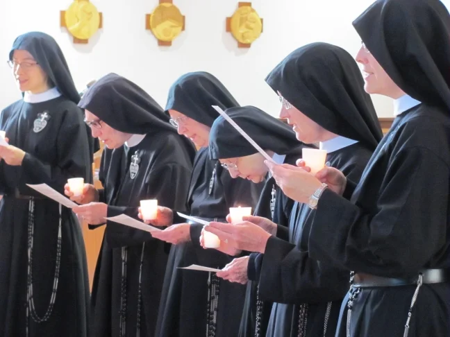 “Behold, I am the Handmaid of the Lord” – Passionist Renewal of Vows