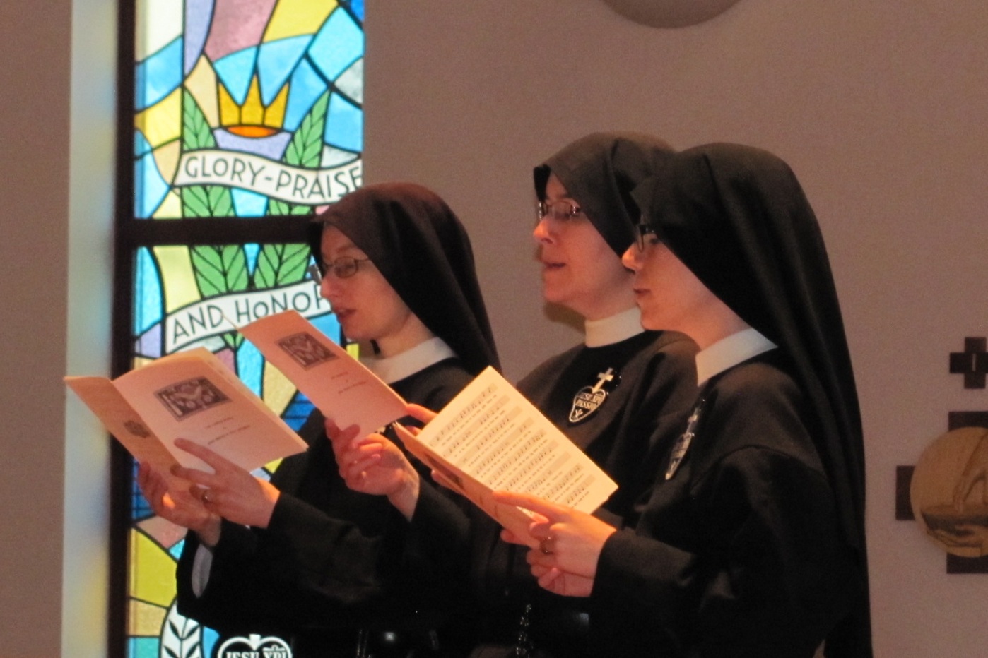  Sr. Cecilia Maria, Mother John Mary, and Sr. Maria Faustina sing the Lamentations during Tenebrae. 