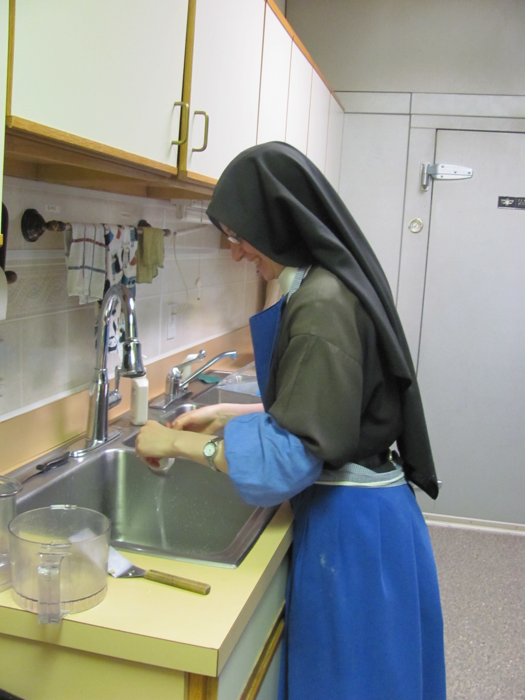  Sr. Frances Marie, our valiant dishwasher! 