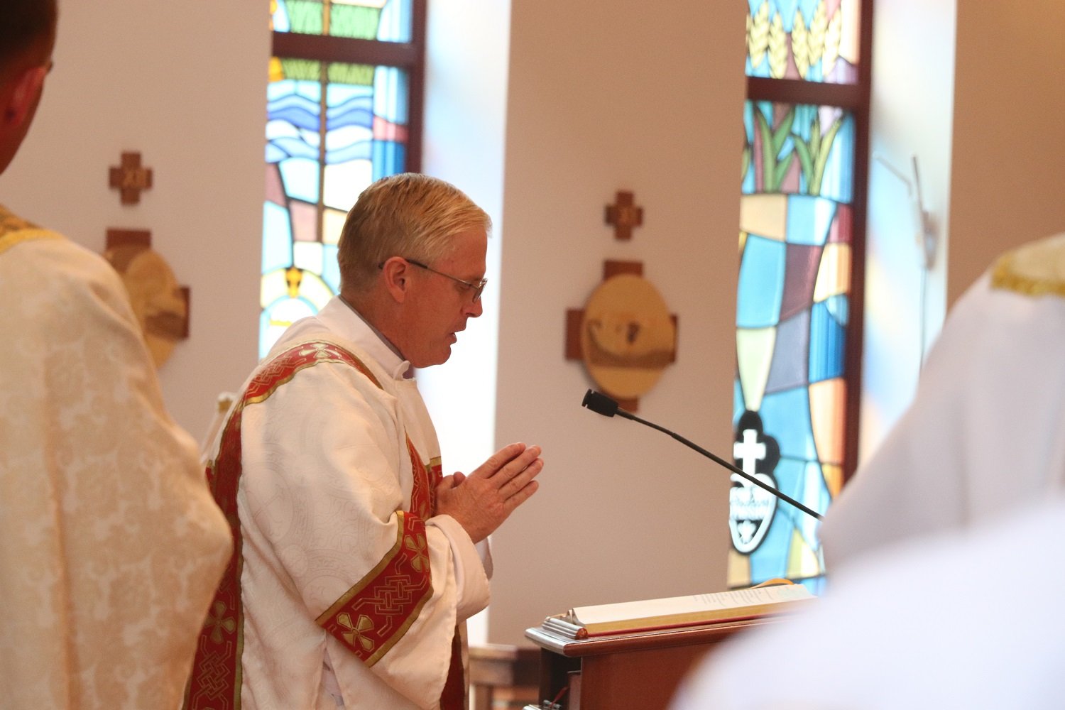  Deacon Bruce Sullivan, a community friend from the Archdiocese of Louisville, proclaimed the Gospel from Luke 10 