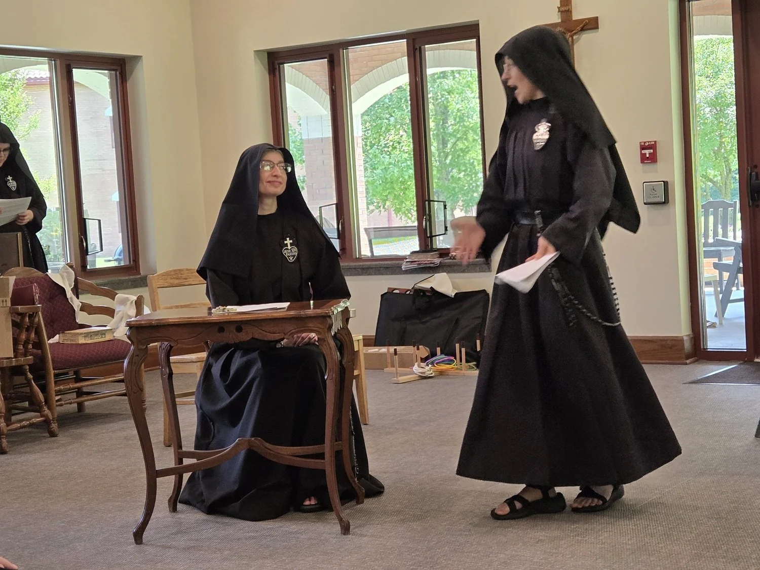  “Sr Theresa” enthusiastically reports to “Mother Mary Crucified” the news she just heard: the Americans have signed the Declaration of Independence! 