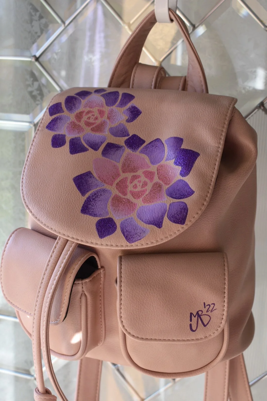 C8BC91DF-99A4-4A3F-9542-D0AEDFC4239E