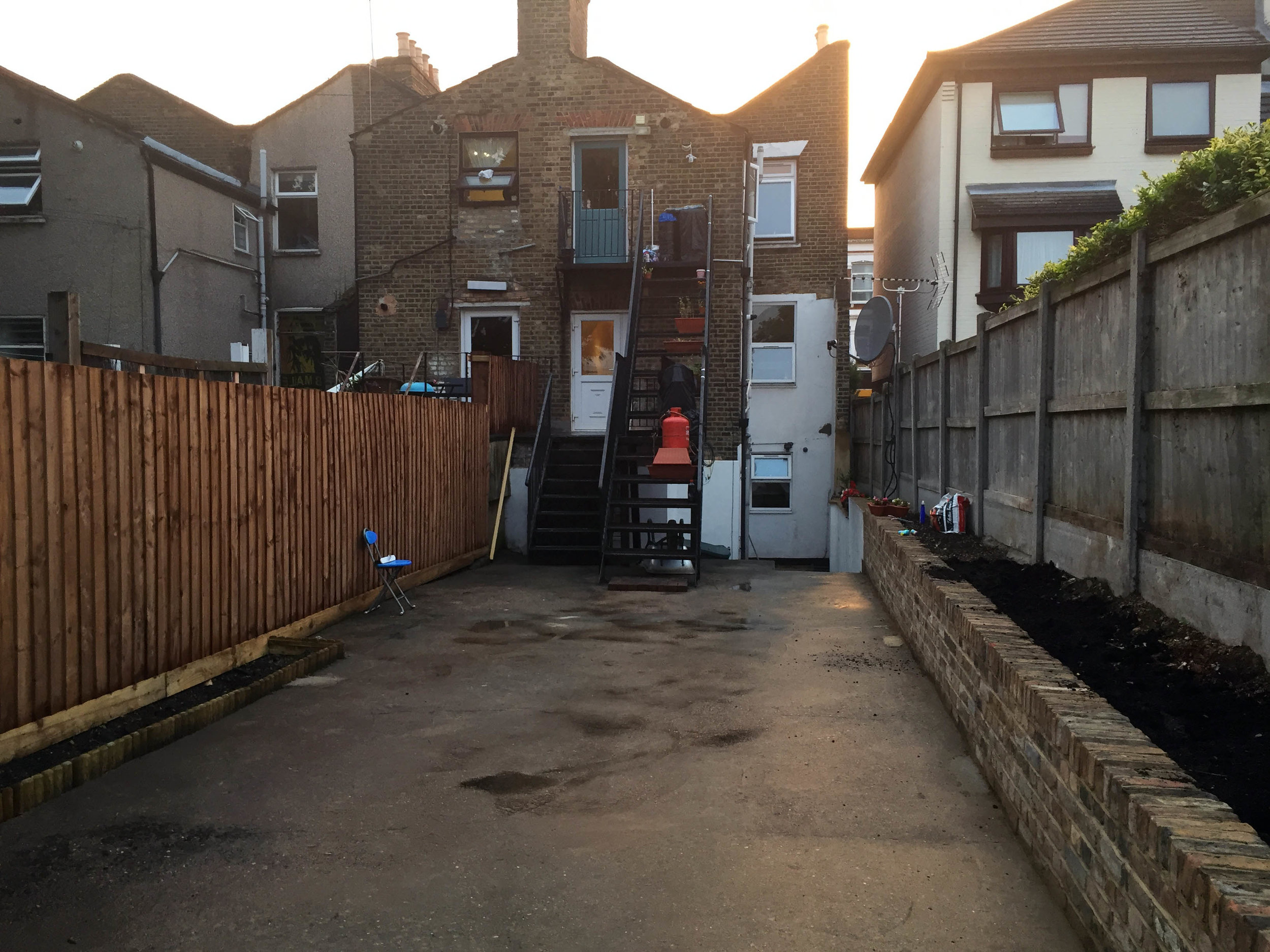 Dilapidated three storey building converted into three flats required complete upgrade/refurbishment of the communal. Two of the flats in the building were also gutted reconfigured refurbished and updated. (2013)