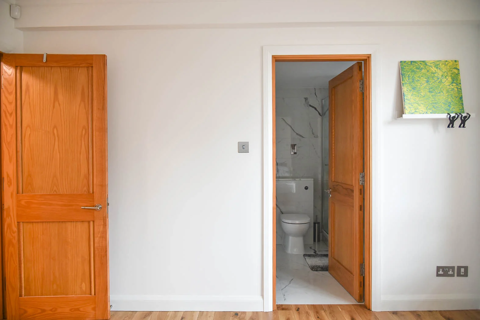 Refurbish and update of a three-bedroom apartment (2018)