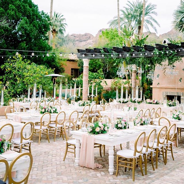 #Repost @somelikeitclassic with @get_repost
・・・
Gold, blushes, &amp; natural greenery! Can't get over this color scheme! All the light and airy pastels creating the most dreamy vibe ever 🙌🏻 What color palette are you dreaming up for your big day!? 