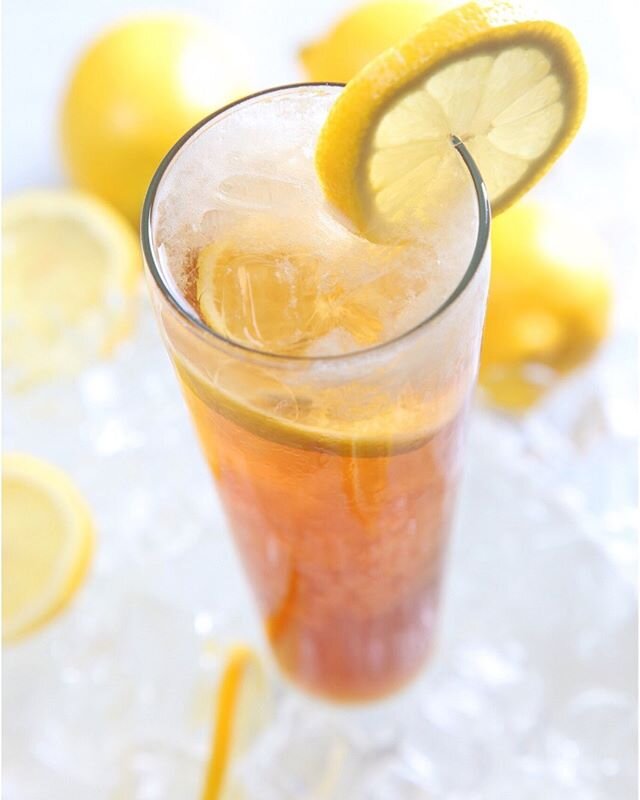 Apparently June is National Iced Tea Month 🧊☕️ ⁣
⁣
Now while I don&rsquo;t love traditional Southern sweet tea (sorry my friends), I do enjoy trying out different iced tea drinks.⁣
⁣
Do you guys have a favorite iced tea recipe? Or an iced tea to ord
