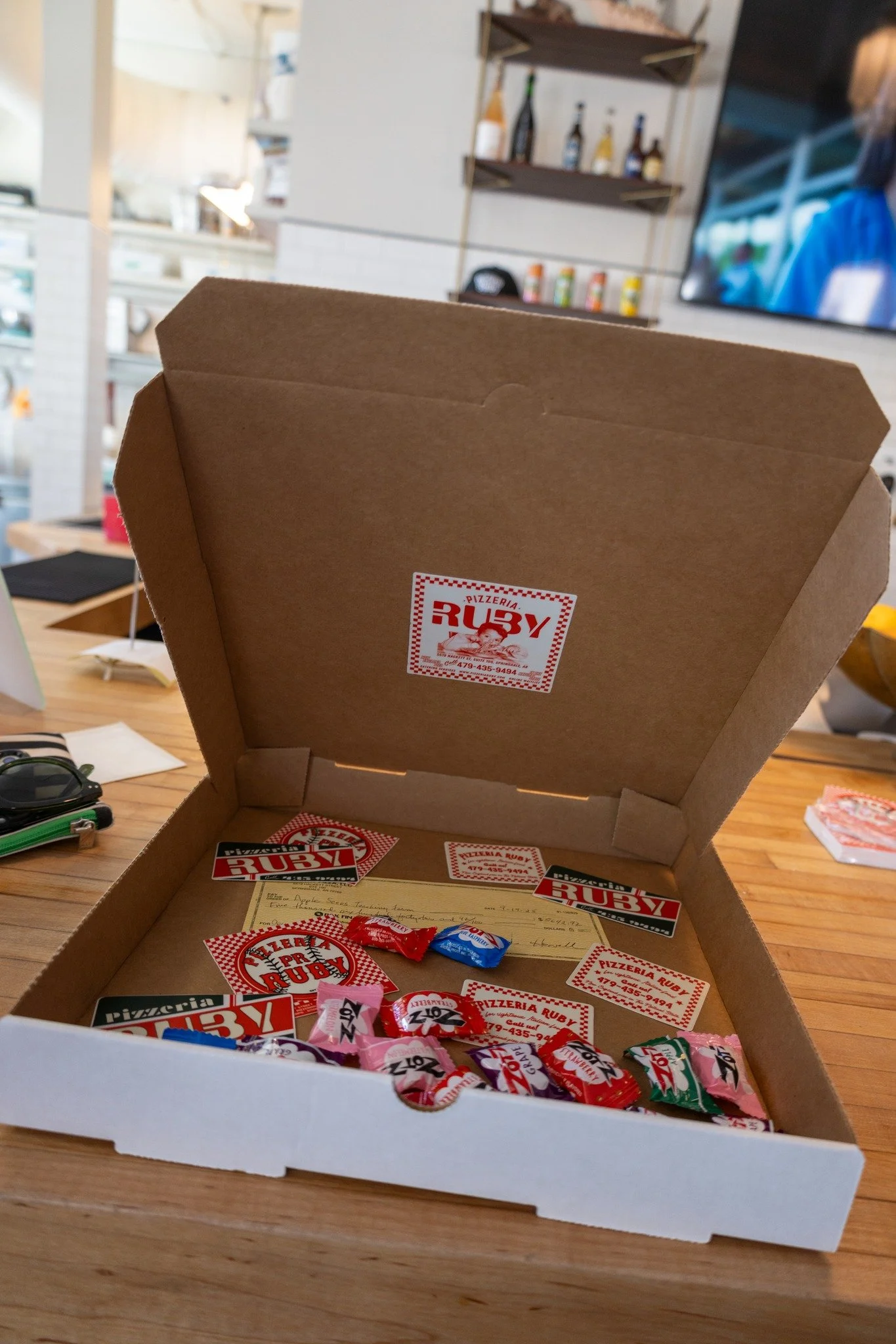 Opera Night on August 25th with @pizzeriaruby was a beautiful evening of food, music, and community, all in support of Apple Seeds. Together, we raised $5600 to help bring hands-on garden education to kids across Northwest Arkansas! 🌱
And in true R