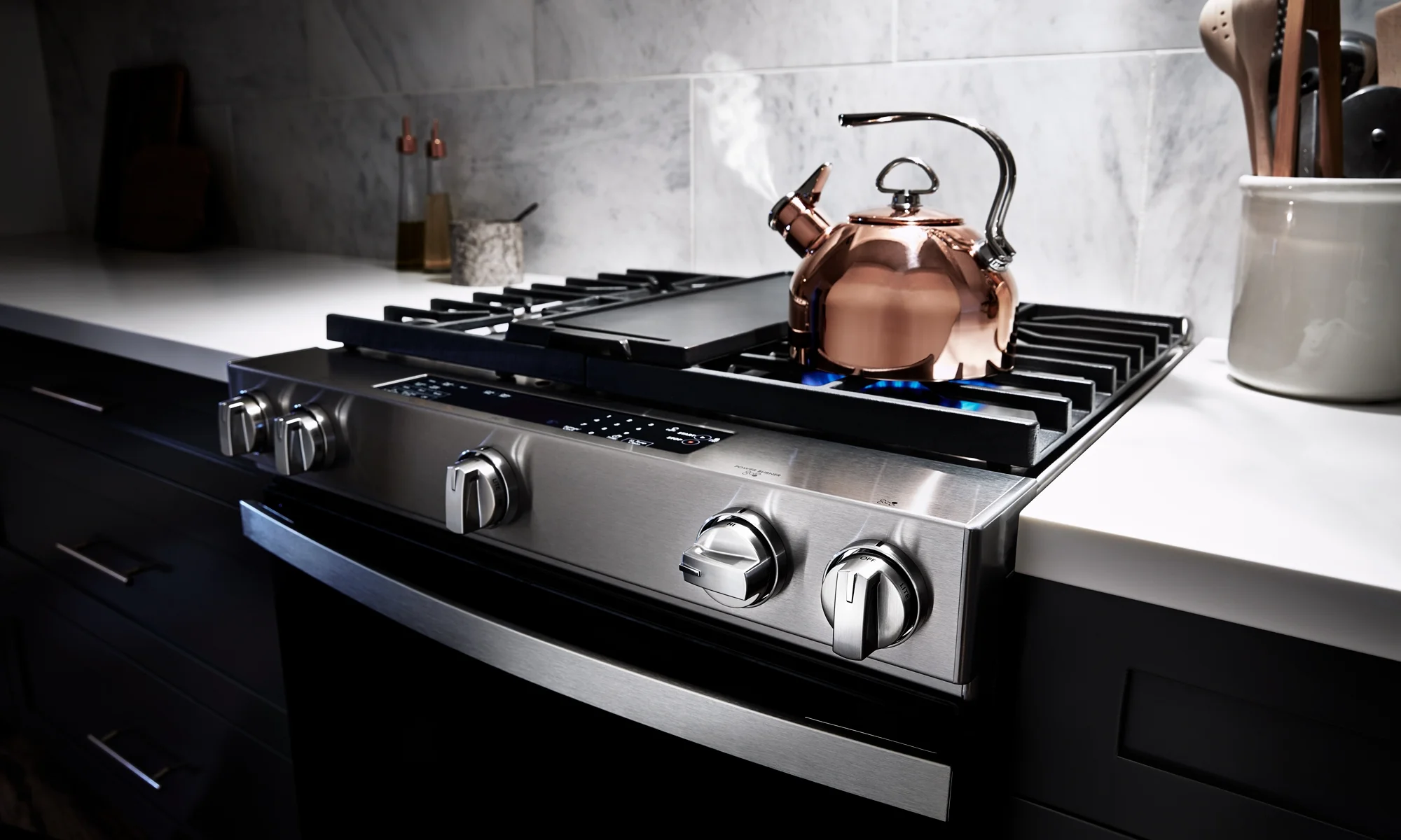  Concepting and creative direction for the launch of Kenmore Elite front control ranges.&nbsp; 