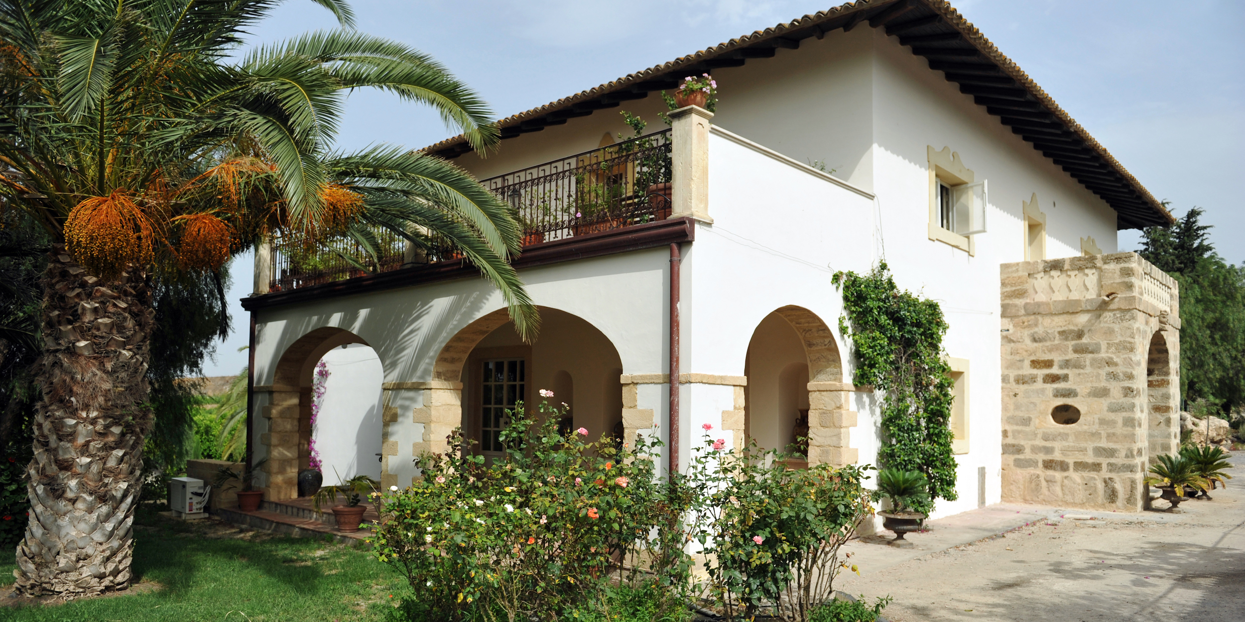 SicilyManorHouse2.jpeg