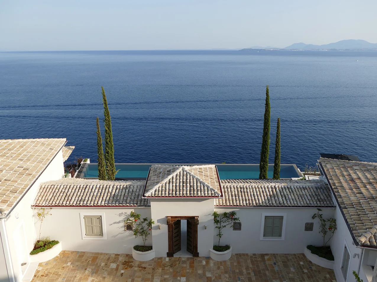 CORU BEACHHOUSE VILLA- VOYAGER CLUB- LUXURY VILLA GREECE