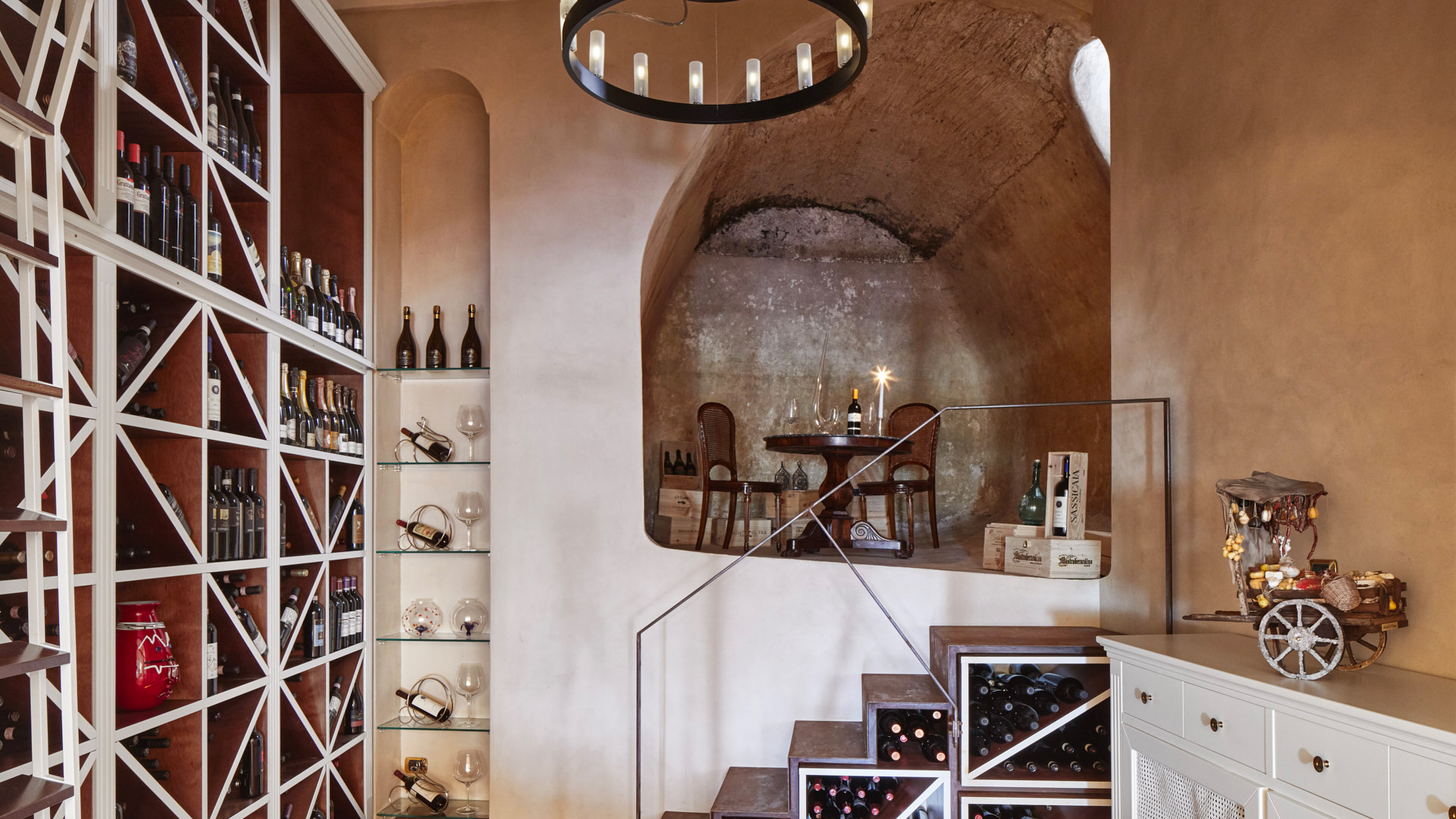 sommeliers-table.jpg