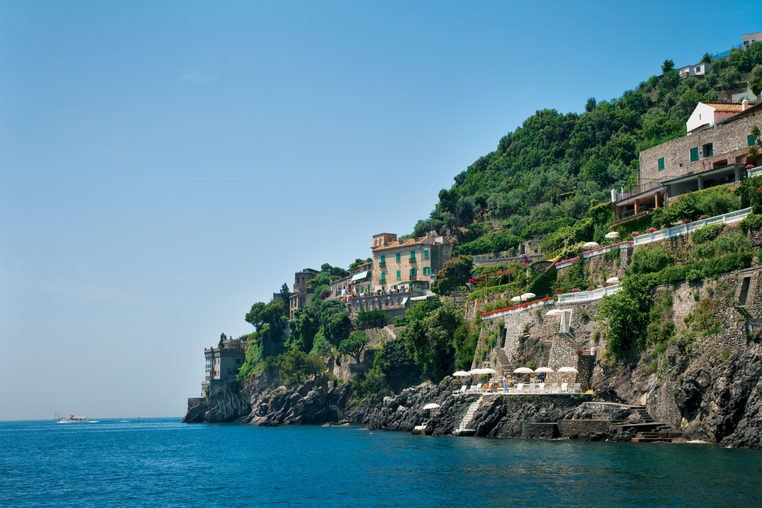 palazzo-avino-clubhouse-by-the-sea-2.jpg