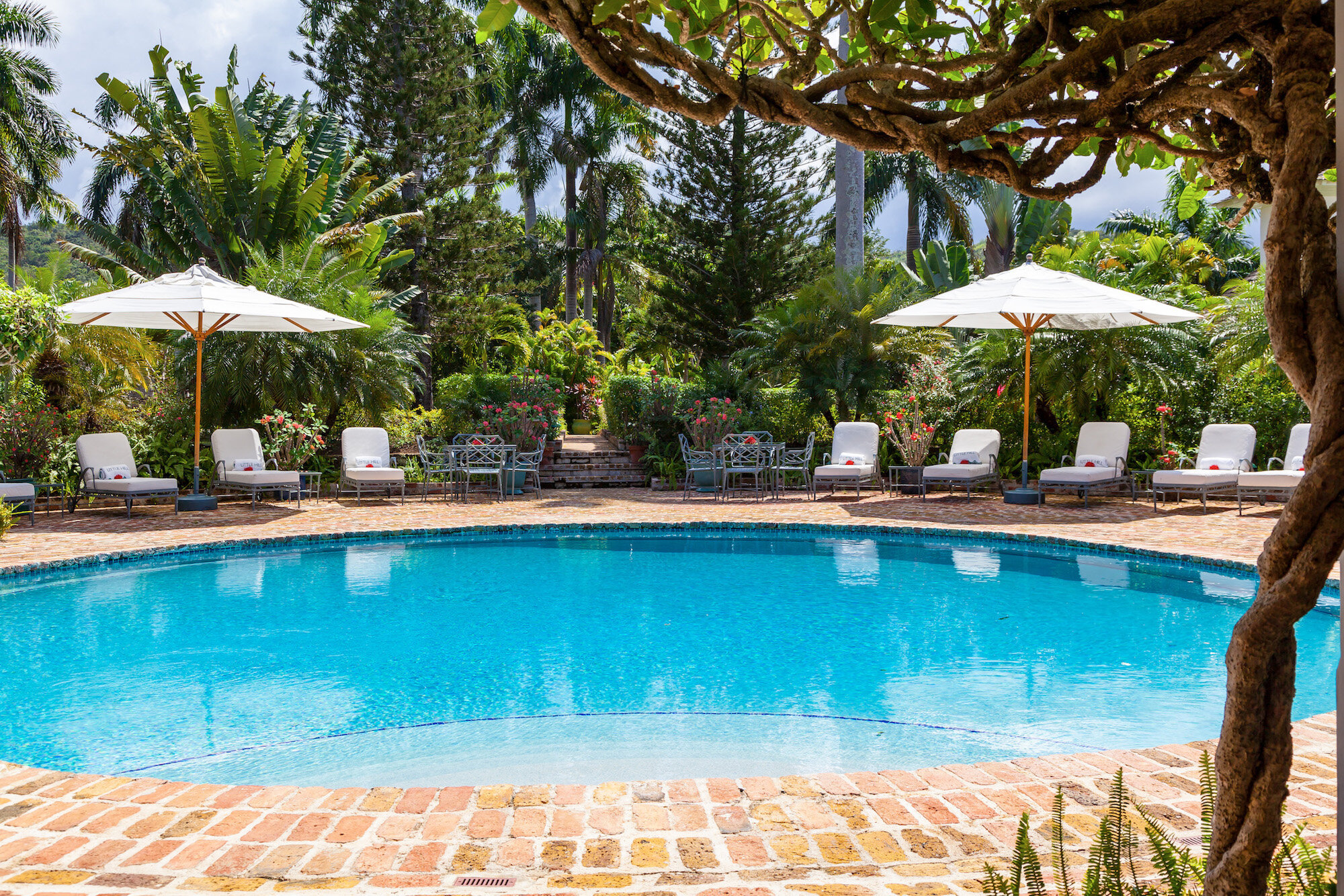 Little Hill - Jamaica - Voyager Club