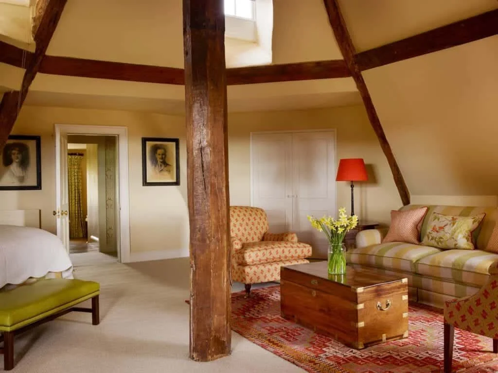 Hampshire beamed bedroom(1).jpg