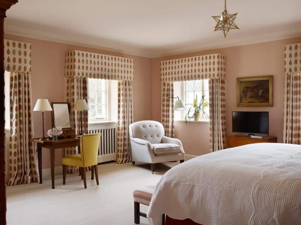 Hampshire bedroom(1).jpg