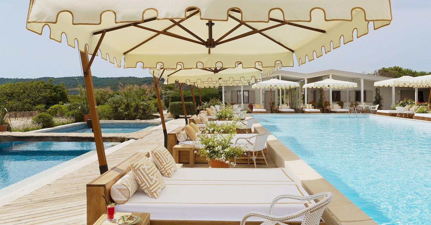 Pool perfection... Hotel Epi 1959 is the epitome of understated glamour. This hotel is a new kind of chic, far away from the glitz of St Tropez but still oozes luxury and a nod to golden age on the Riviera. Preserving its 10 original cabins, the desi