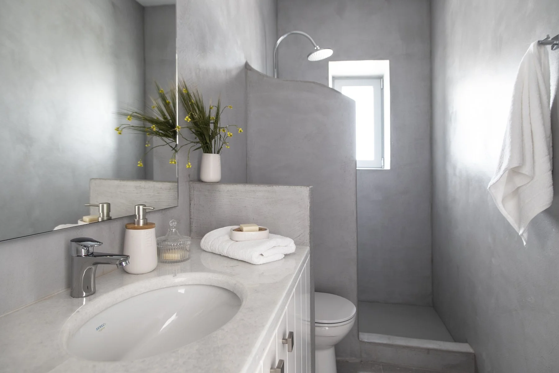 MASTER en suite.jpg