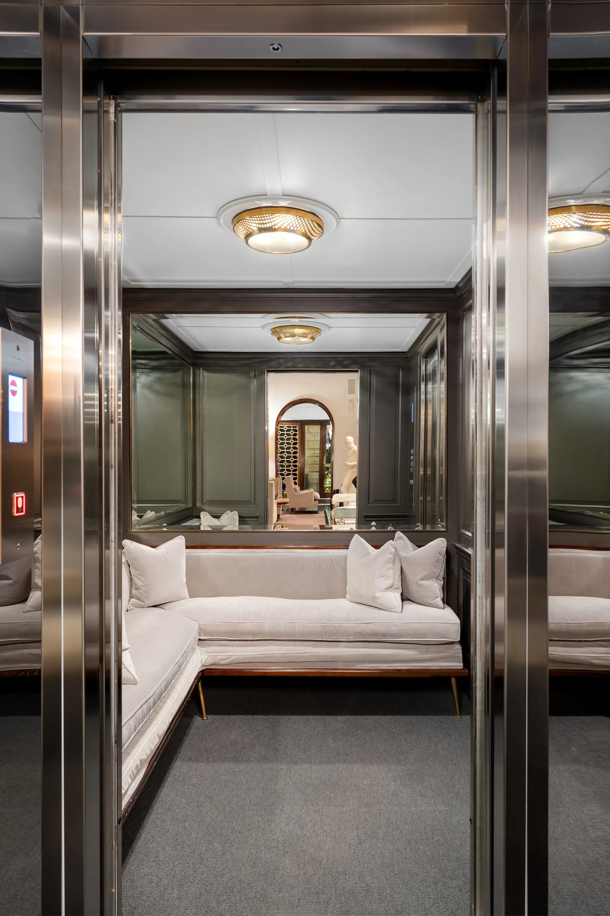 030-JK-Place-Rome-Lobby-Elevator-by-Tony-Gigov-Photography_DSC5748.jpg