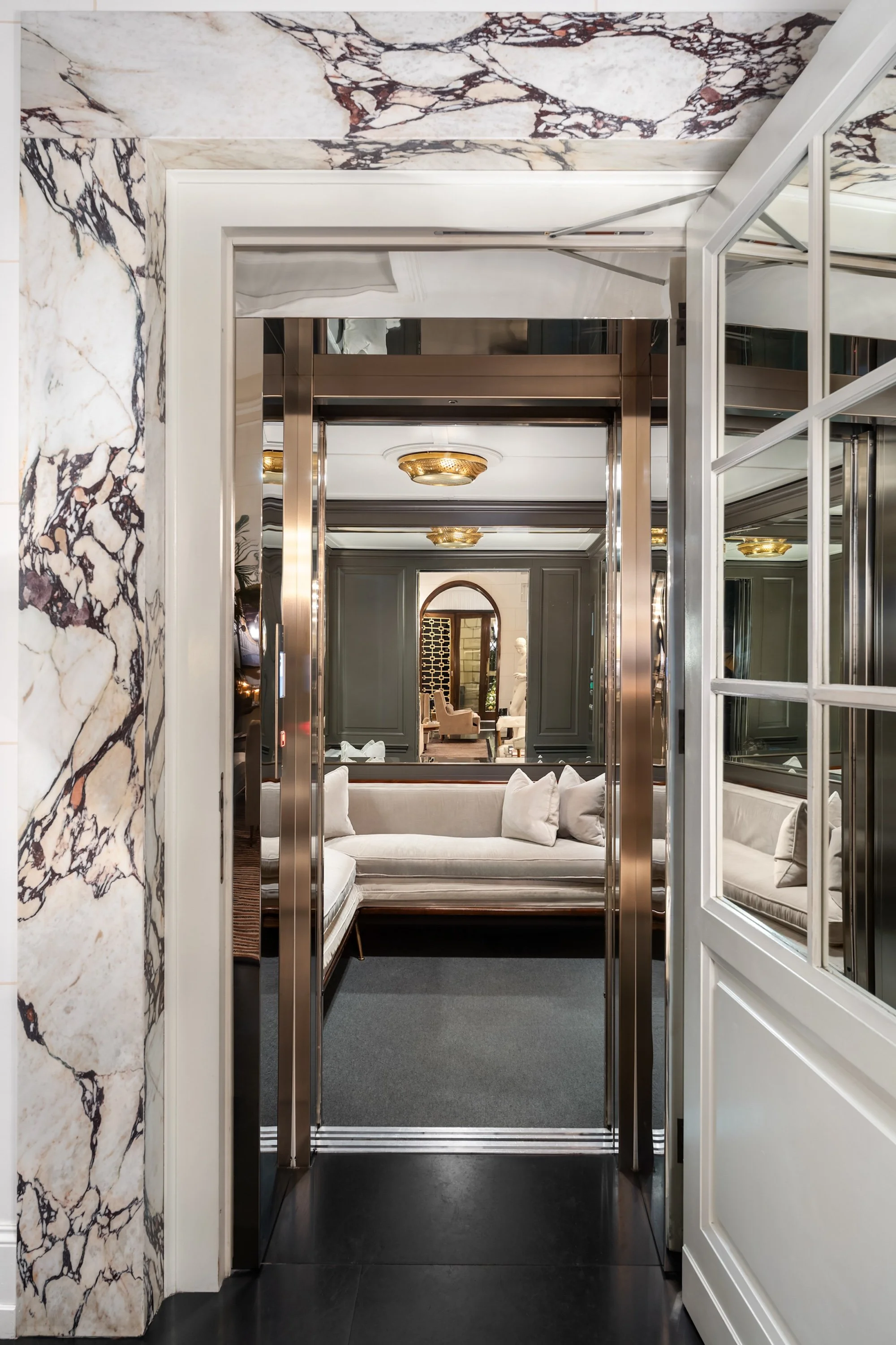 031-JK-Place-Rome-Lobby-Elevator-by-Tony-Gigov-Photography_DSC5760.jpg