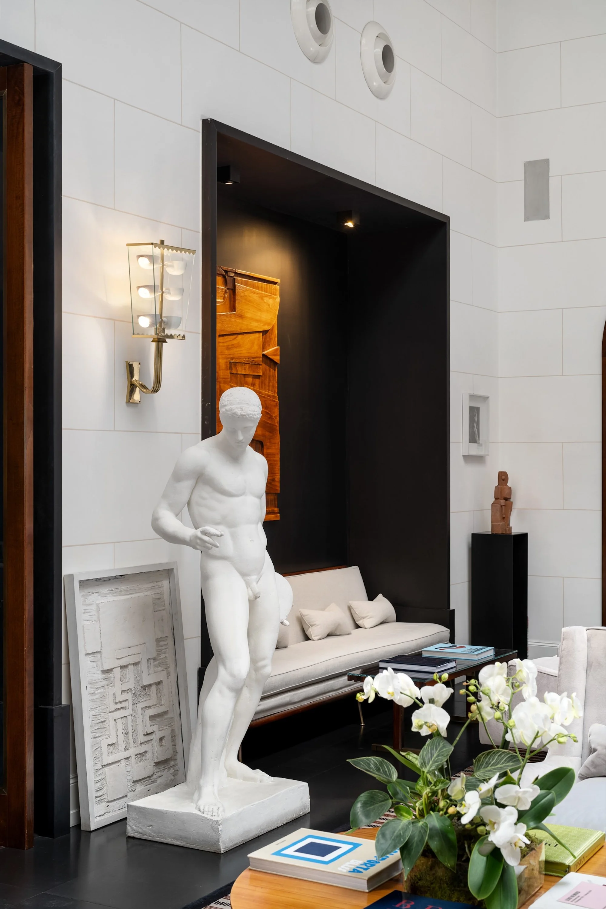 037-JK-Place-Rome-Lobby-by-Tony-Gigov-Photography_DSC5495.jpg