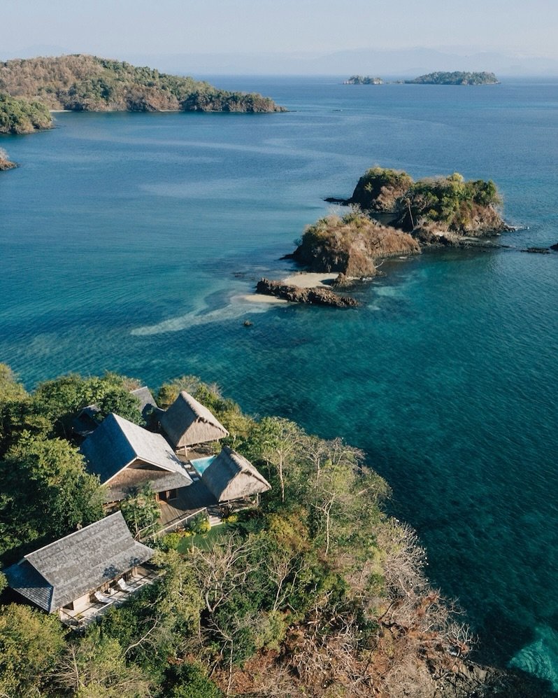 Located off the Pacific coast of Panama, is a hidden gem private island renowned for its untouched natural beauty. This pristine archipelago features 14 private islands each characterised by their white sandy beaches, crystal-clear turquoise waters, 