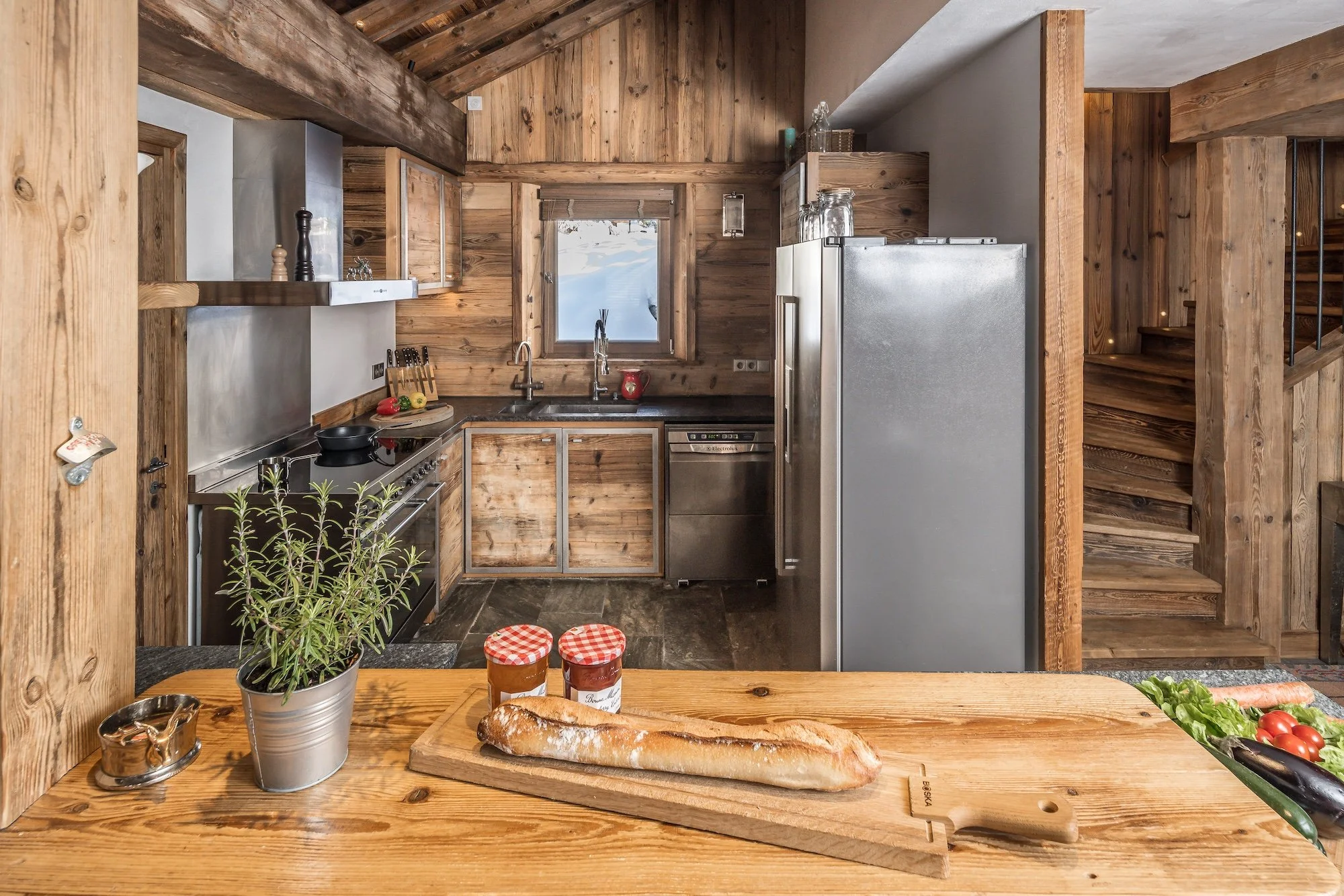 Kitchen_2.jpg