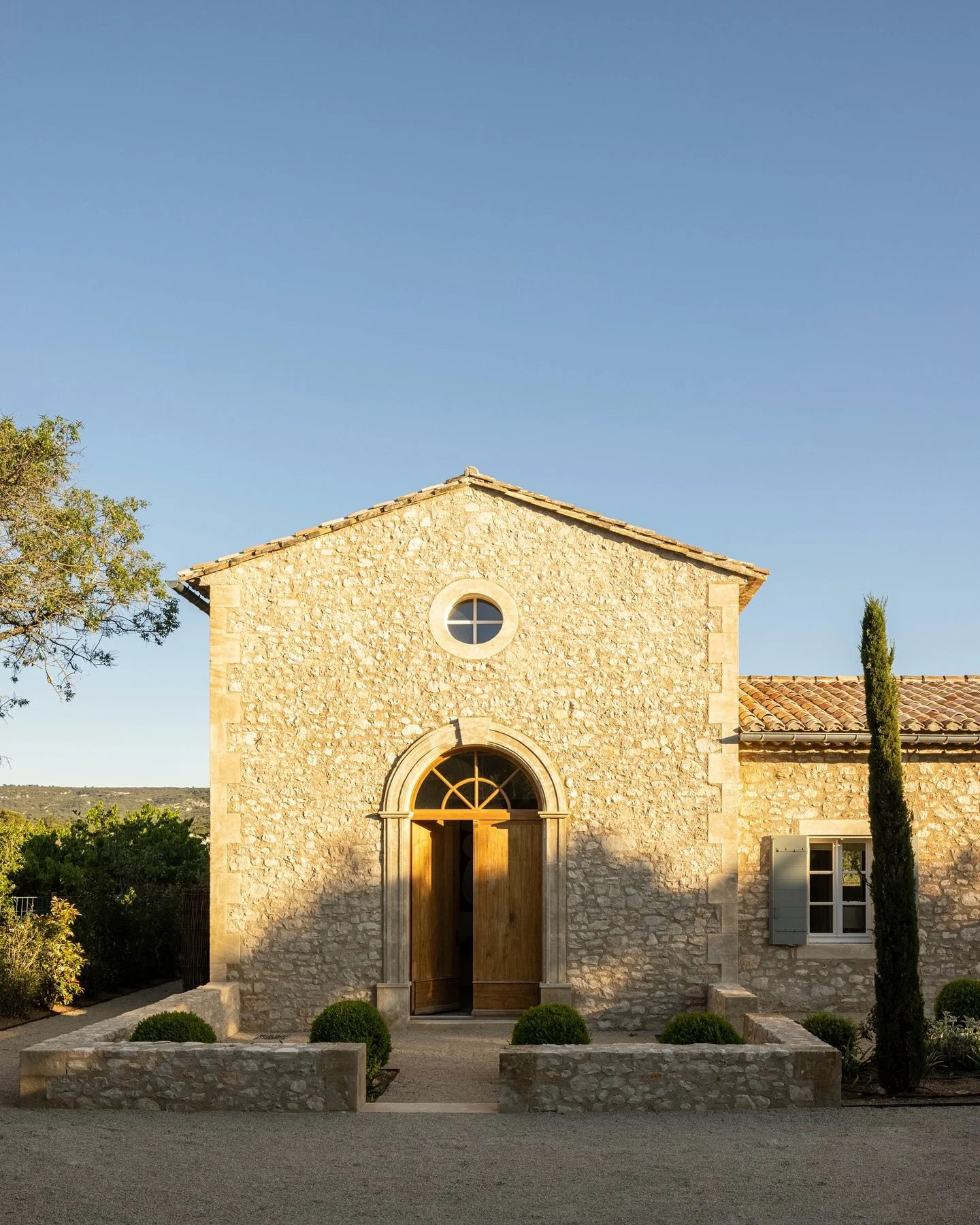 Nestled in the heart of Provence, this exceptional 6-bedroom Mas in the charming village of Eygali&egrave;res offers a tranquil retreat amidst fragrant lavender fields and ancient olive trees.

Just a short walk from the village center, you&rsquo;re 