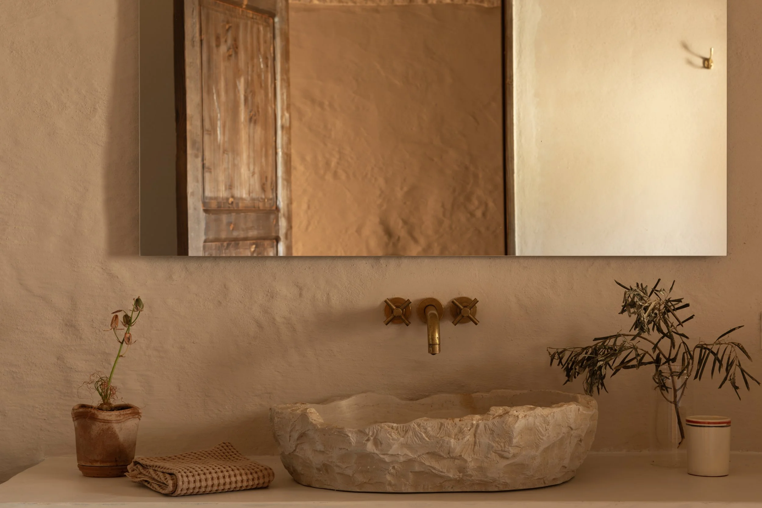 12 Indepedent Bathroom_2.jpg