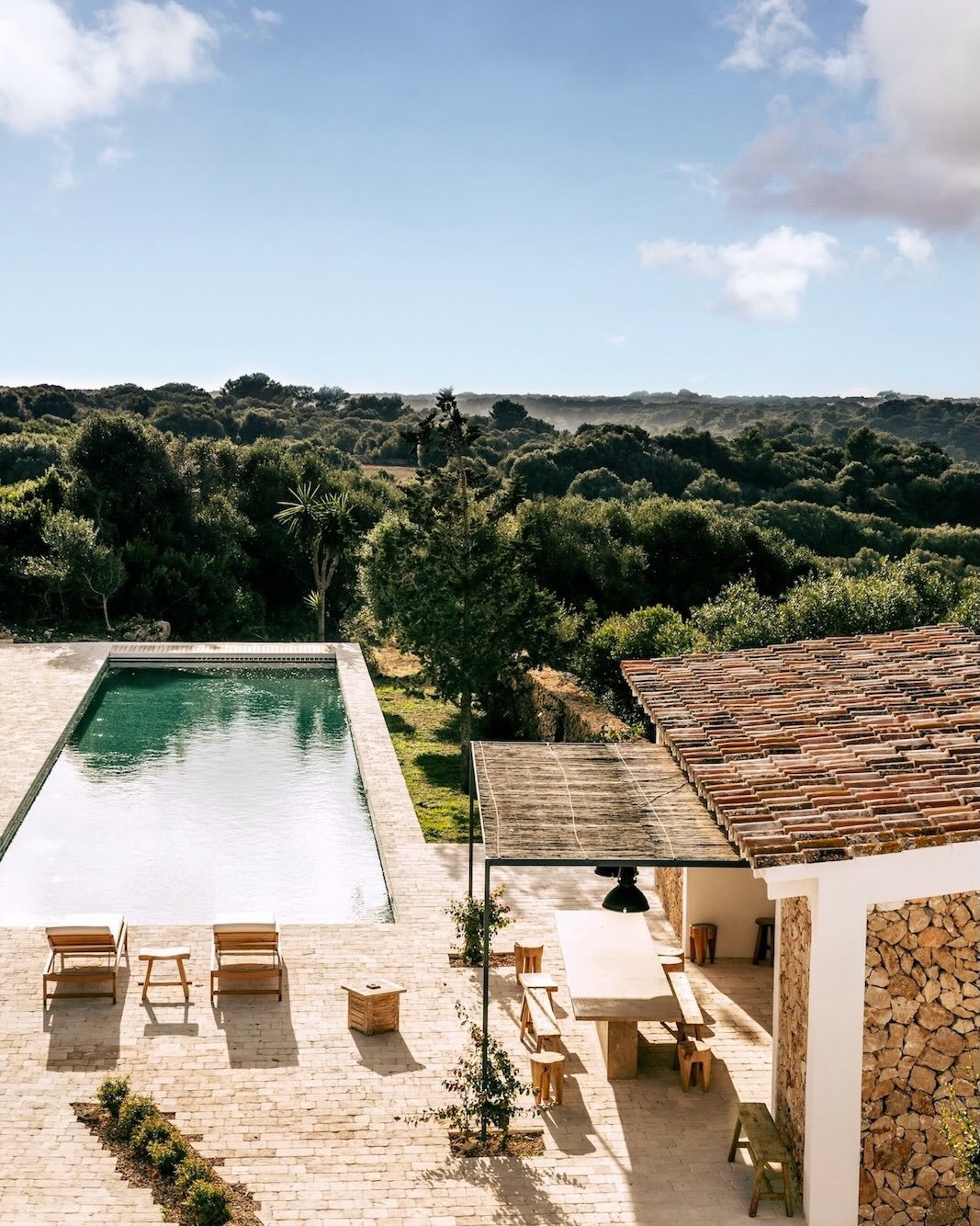 The hidden gem of the Balearic Islands, Menorca is a wonderfully wild and natural island with an intimate atmosphere, subtle charm and an unspoilt environment. In the heart of this Menorcan wilderness lies&nbsp;Finca de Nura, an architectural jewel c