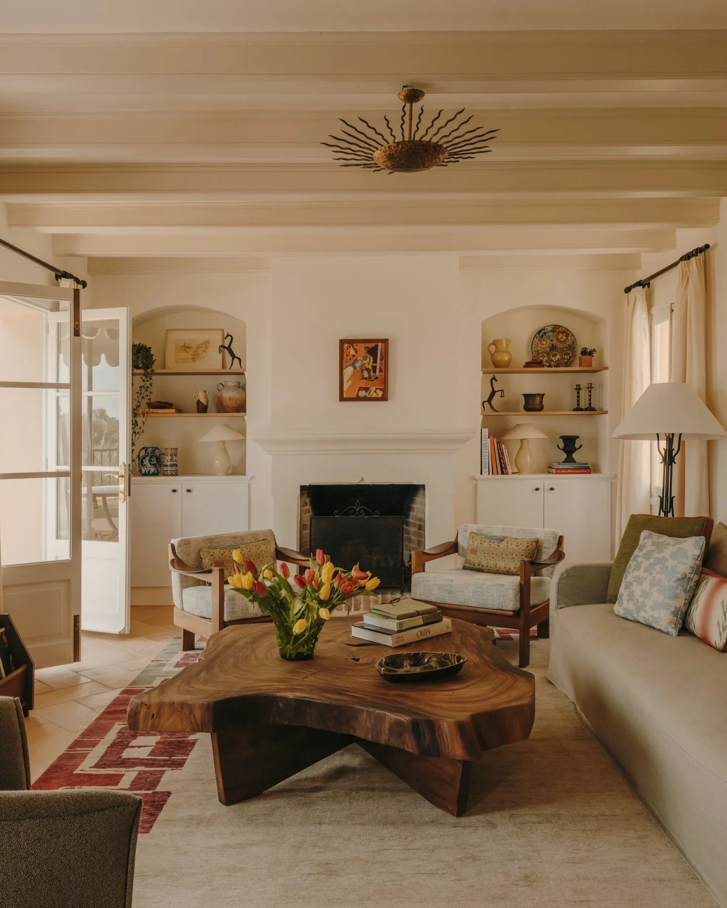 A TIMELESS VOYAGE IN MALLORCA...

Nestled in the peaceful hills of Mallorca, this intimate retreat is designed for a slower, more considered way of living. Surrounded by olive groves and mountain views, the property blends understated luxury with a d