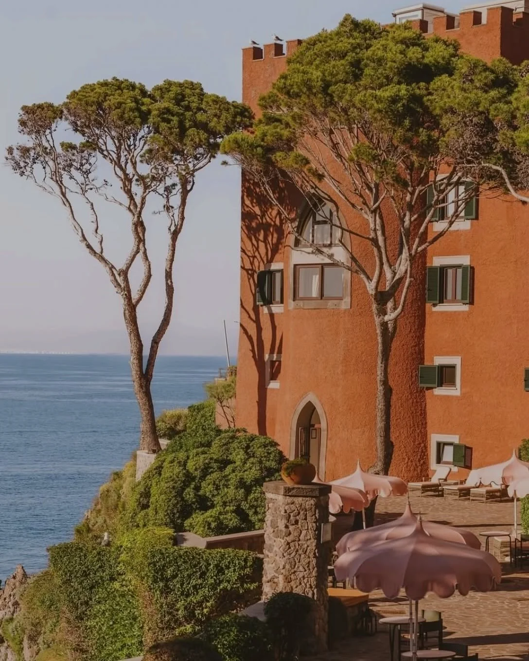 WELCOME TO ISCHIA&rsquo;S JEWEL 

Set between sky and sea with a private bay and beach, this stylish retreat features 57 rooms and suites within a 16th-century watchtower and secluded cottages, offering effortless Mediterranean charm and tranquility.