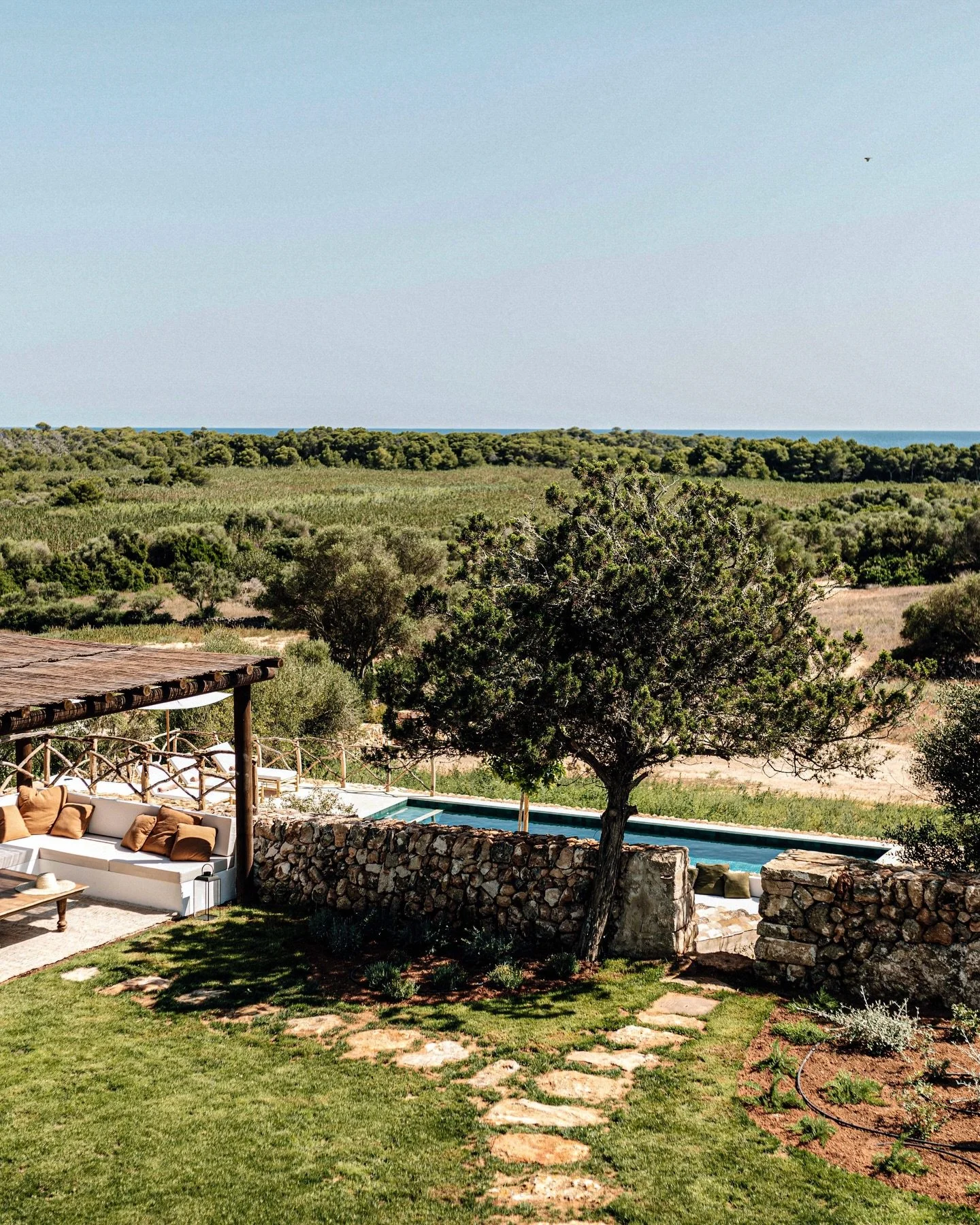 WELCOME TO ONE OF THE MOST BEAUTIFUL PRIVATE VILLAS IN UNSPOILT MENORCA...

Set just moments from one of Menorca&rsquo;s most beautiful white-sand beaches,&nbsp;Finca Belleza is a 5 bedroom private finca, available for private rental,&nbsp;that offer