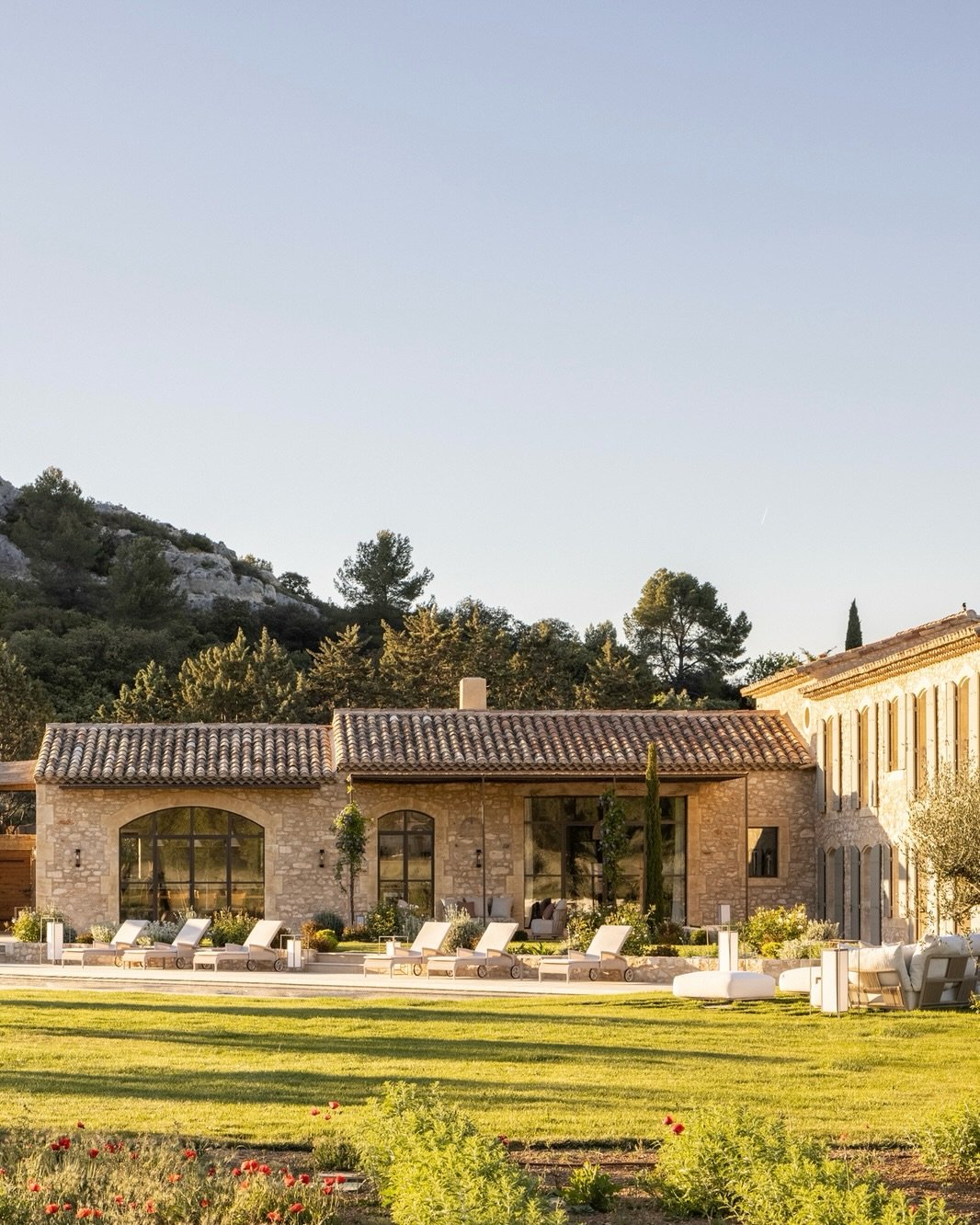 Set in the heart of Provence,&nbsp;Le Mas de Pierre&nbsp;is an exceptional 6 bedroom Mas in the charming village of&nbsp;Eygali&egrave;res, offering a tranquil retreat surrounded by fragrant lavender fields and ancient olive trees.

Just a short walk