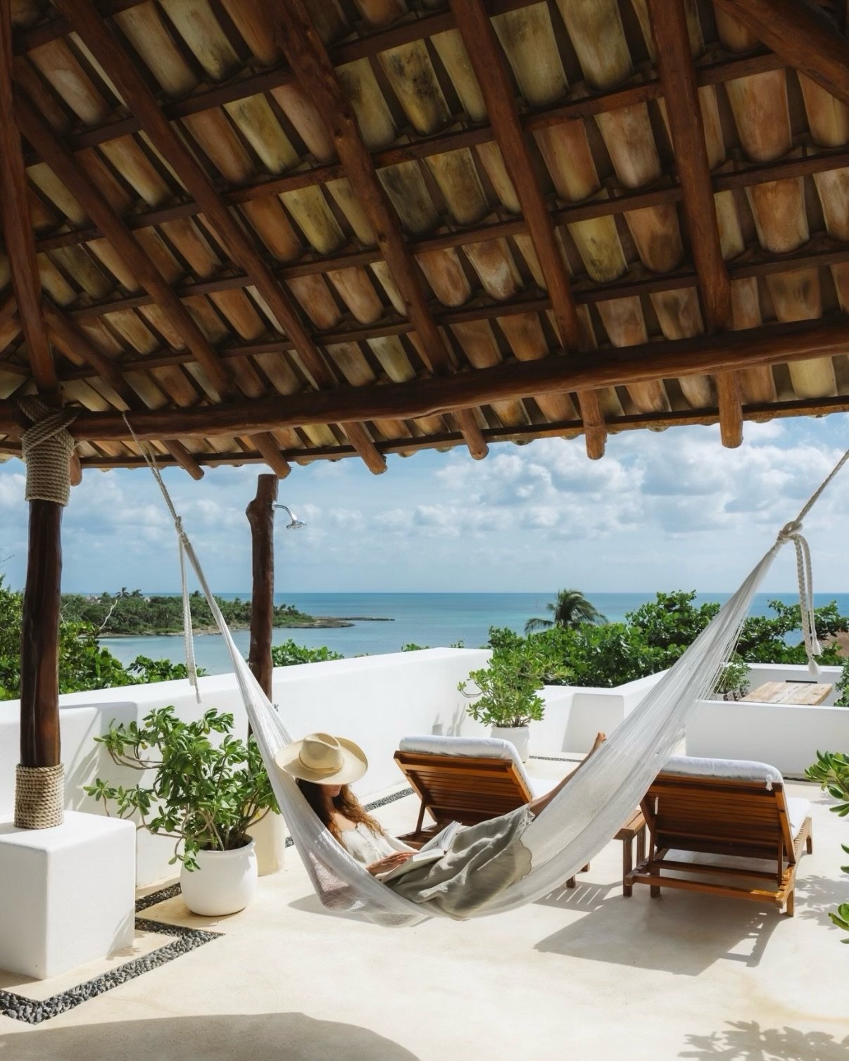 A TIMELESS STAY ON MEXICO&rsquo;S RIVIERA MAYA 

Originally the private retreat of an Italian duchess, Hotel Esencia is one of the Riviera Maya&rsquo;s most exceptional addresses &mdash; a place where understated elegance, privacy, and effortless bar