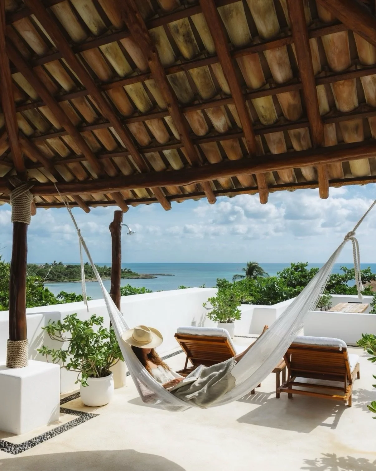 A TIMELESS STAY ON MEXICO&rsquo;S RIVIERA MAYA 

Originally the private retreat of an Italian duchess, Hotel Esencia is one of the Riviera Maya&rsquo;s most exceptional addresses &mdash; a place where understated elegance, privacy, and effortless bar