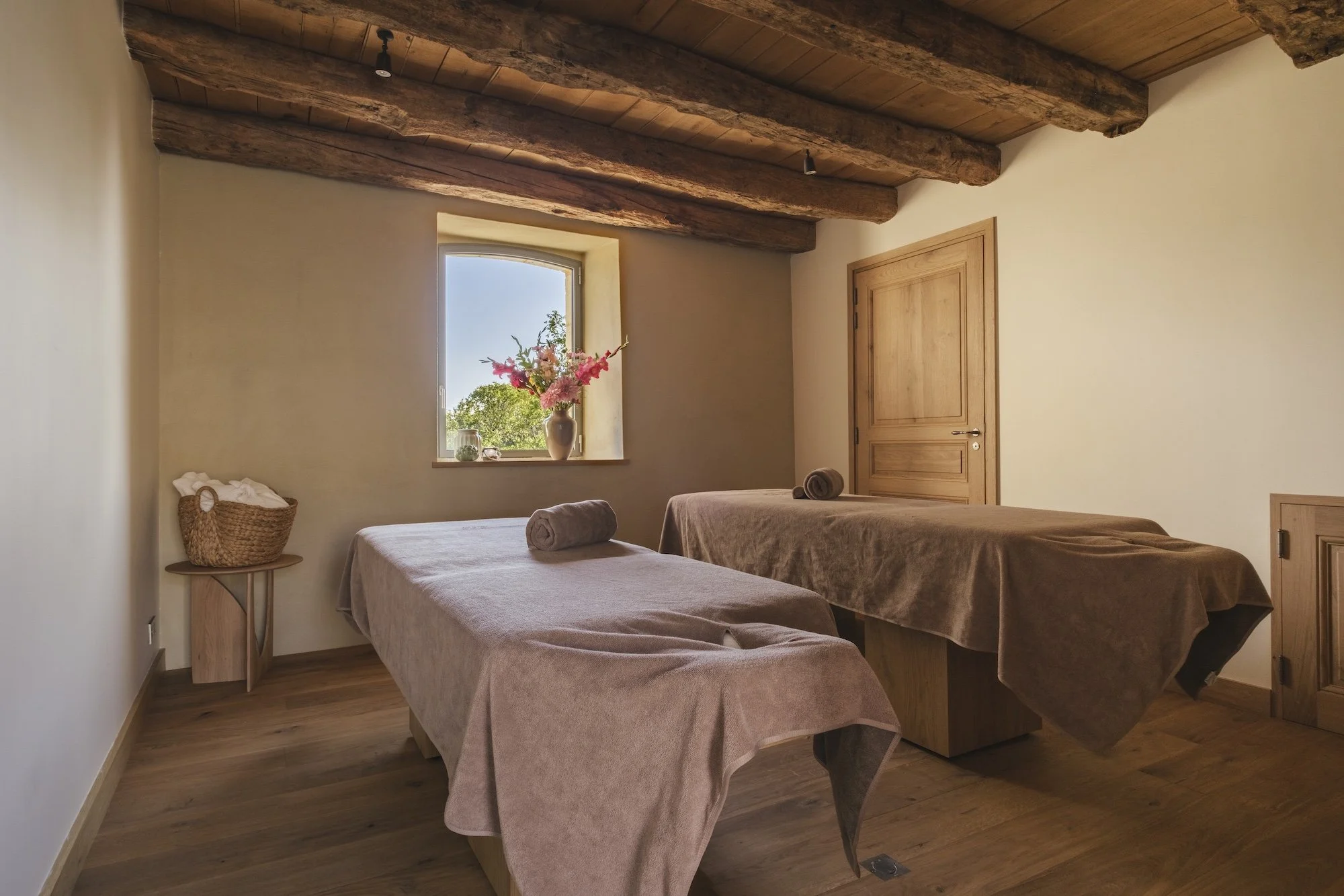 Massage room 2.jpg